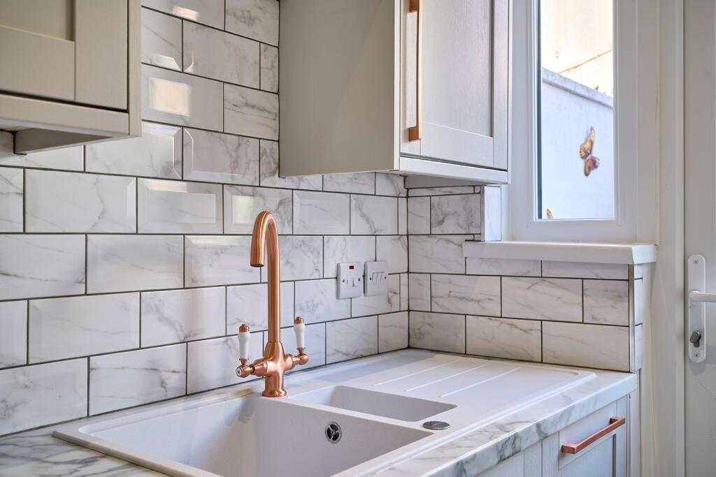 Belfast Luxury Lets - Windsor Townhouseヴィラ エクステリア 写真